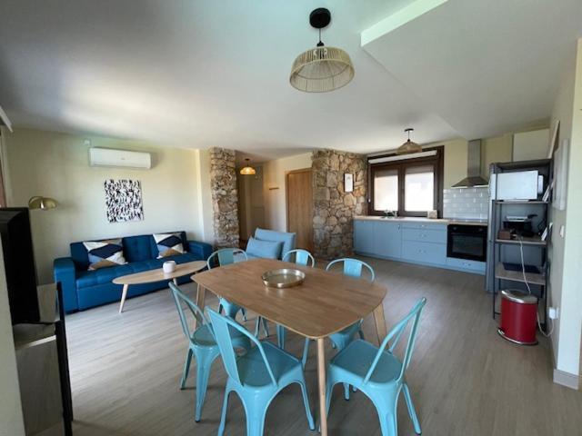 Casita Independiente Y Tres Apartamentos Con Piscina Ladeira Playa Baiona Buitenkant foto