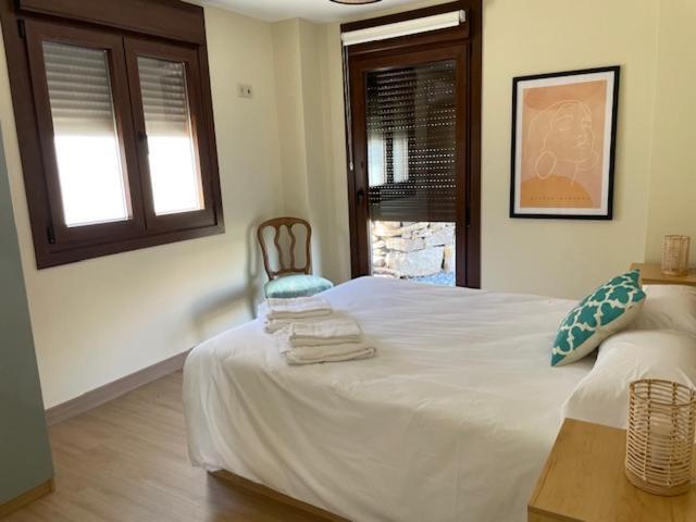 Casita Independiente Y Tres Apartamentos Con Piscina Ladeira Playa Baiona Buitenkant foto